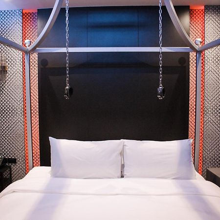 G Boutique Silom Hotel Bangkok Dış mekan fotoğraf